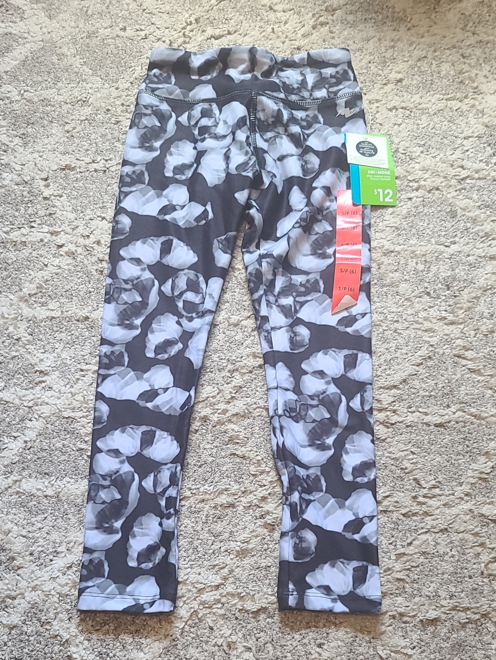 10 for $25 - Athletic Works Girls 6 Black & White Printed Active Legging